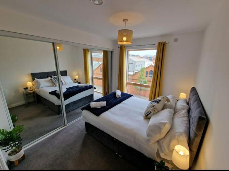 Modern Apartment, Sleeps 6, Belfast City Centre Dış mekan fotoğraf
